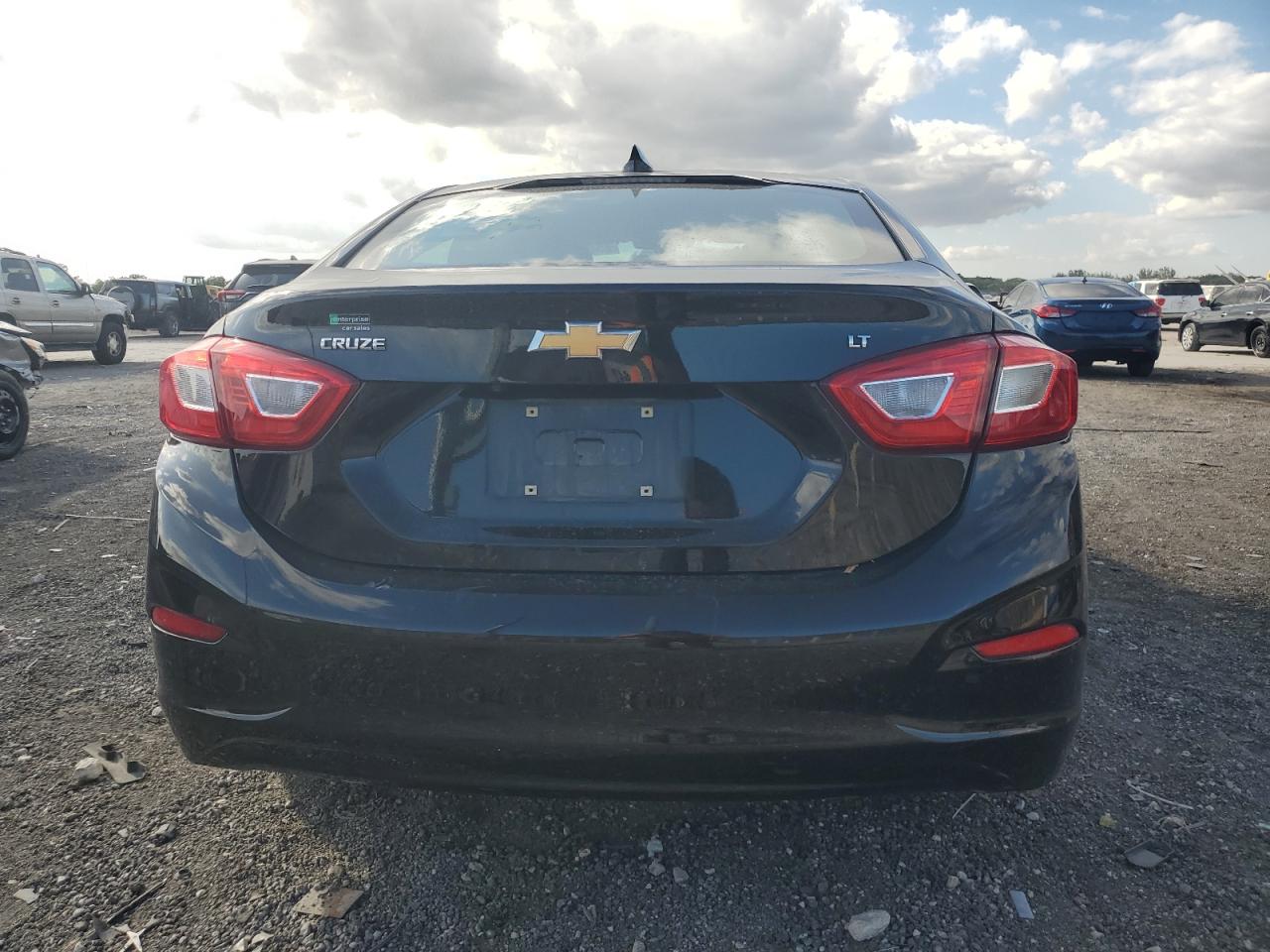 2018 Chevrolet Cruze VIN 1G1BE5SM6J7199337 Copart auction photo, front end damage thumbnail 6