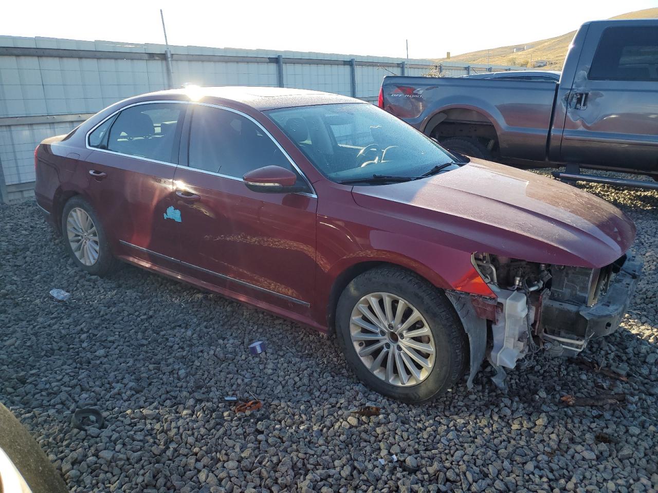 2016 Volkswagen Passat VIN 1VWBS7A33GC052331 Copart auction photo, front end / side damage thumbnail 4