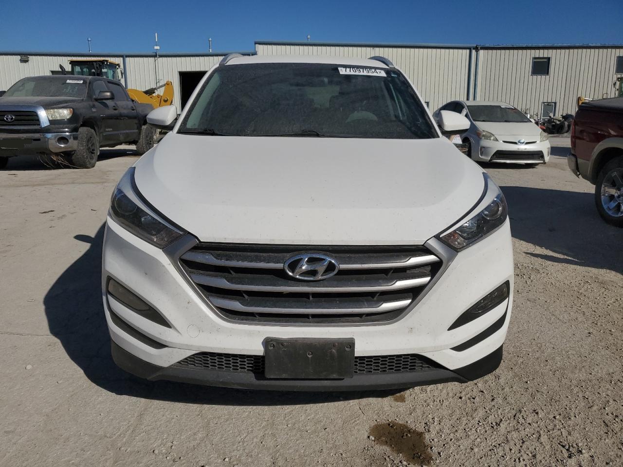 2018 Hyundai Tucson VIN KM8J3CA45JU670096 Copart auction photo, vandalism / minor dent/scratches damage thumbnail 5
