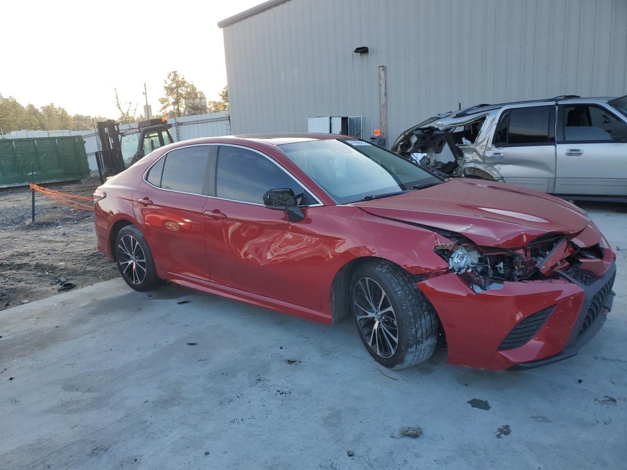 2019 Toyota Camry VIN 4T1B11HK6KU239755 Copart auction photo, front end damage thumbnail 4