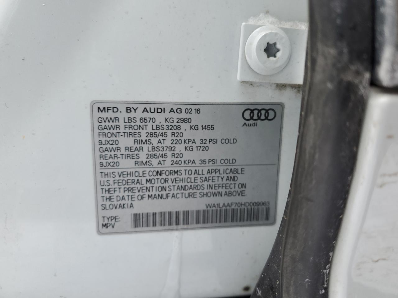2017 Audi Q7 VIN WA1LAAF70HD009963 Copart auction photo, front end damage thumbnail 13