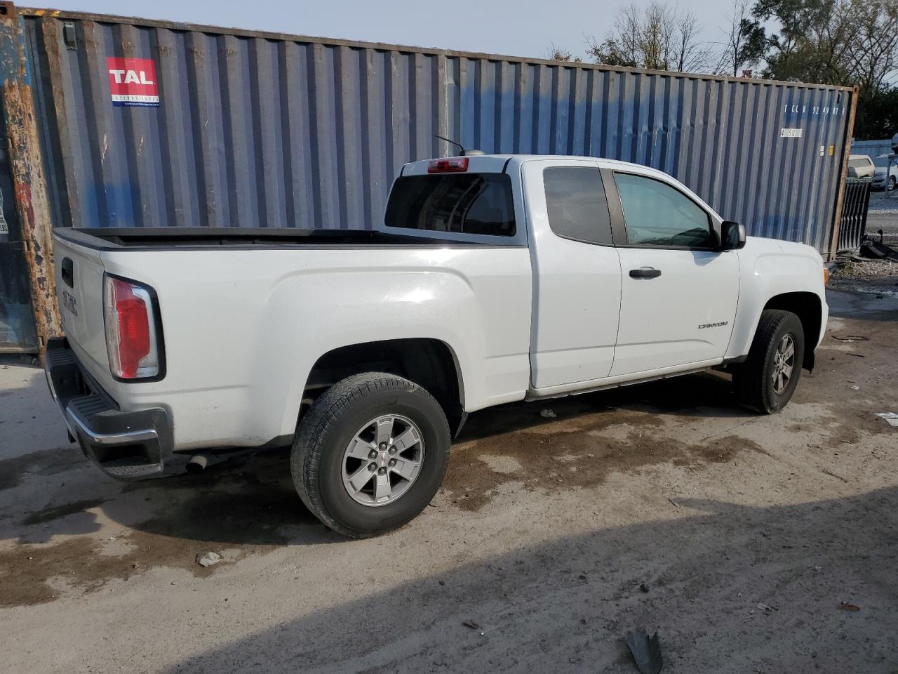 2017 GMC Canyon VIN 1GTH5BEN7H1197422 Copart auction photo, front end / rear end damage thumbnail 3