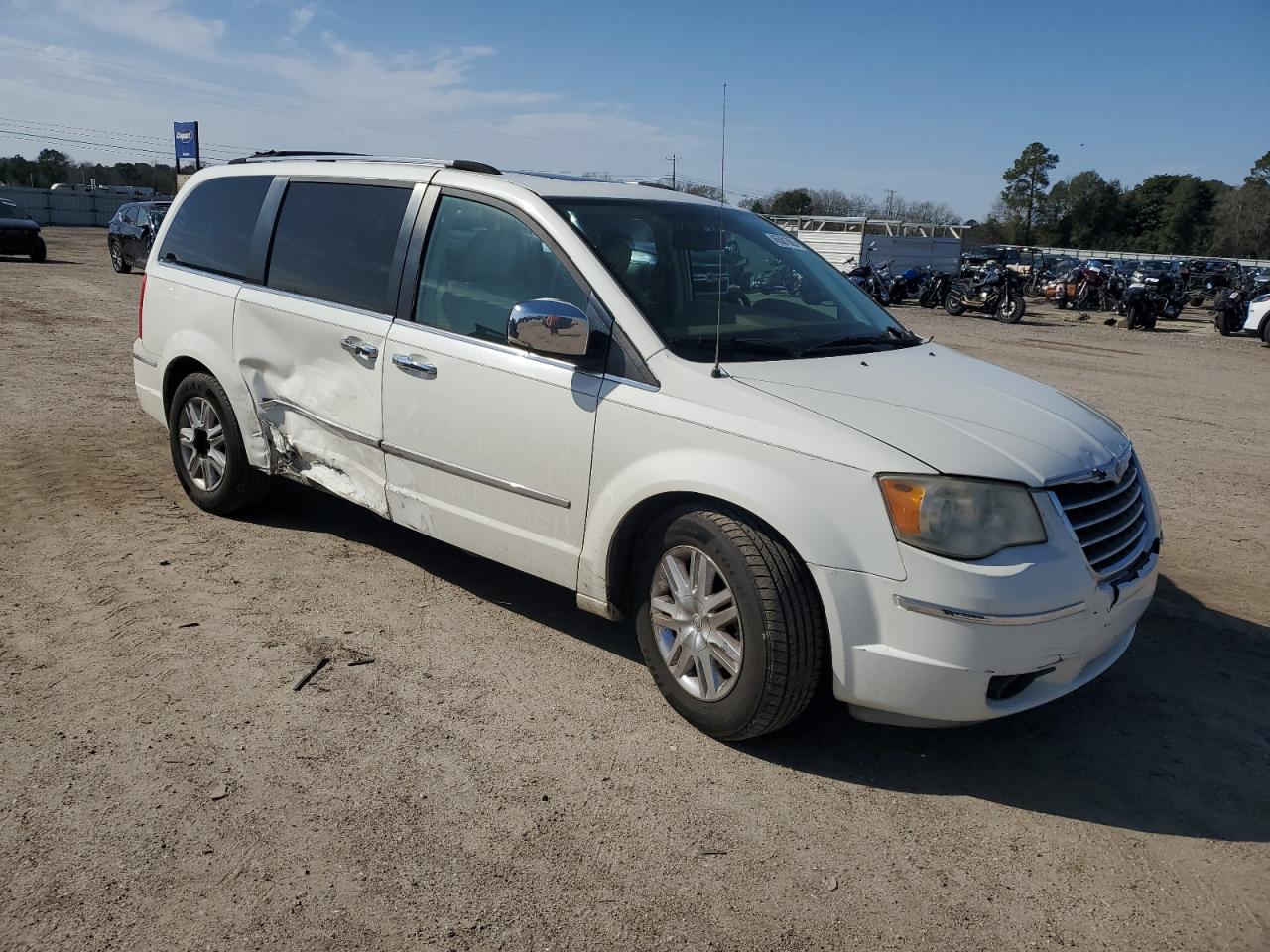 2008 Chrysler Town & Country VIN 2A8HR64X58R763239 Copart auction photo, all over damage thumbnail 4