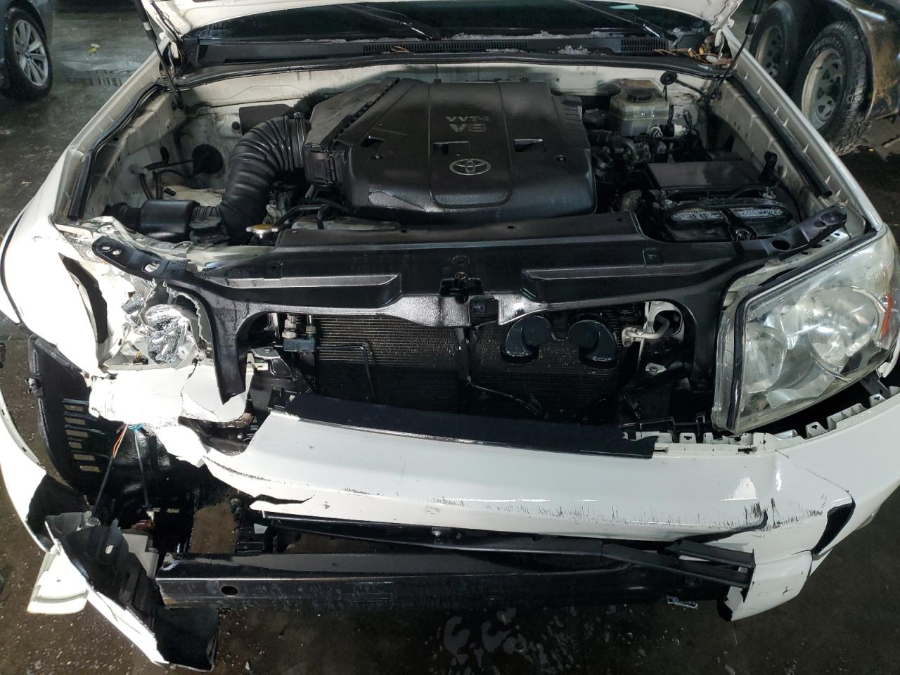 2004 Toyota 4Runner VIN JTEBU14R240052596 Copart auction photo, front end / side damage thumbnail 12