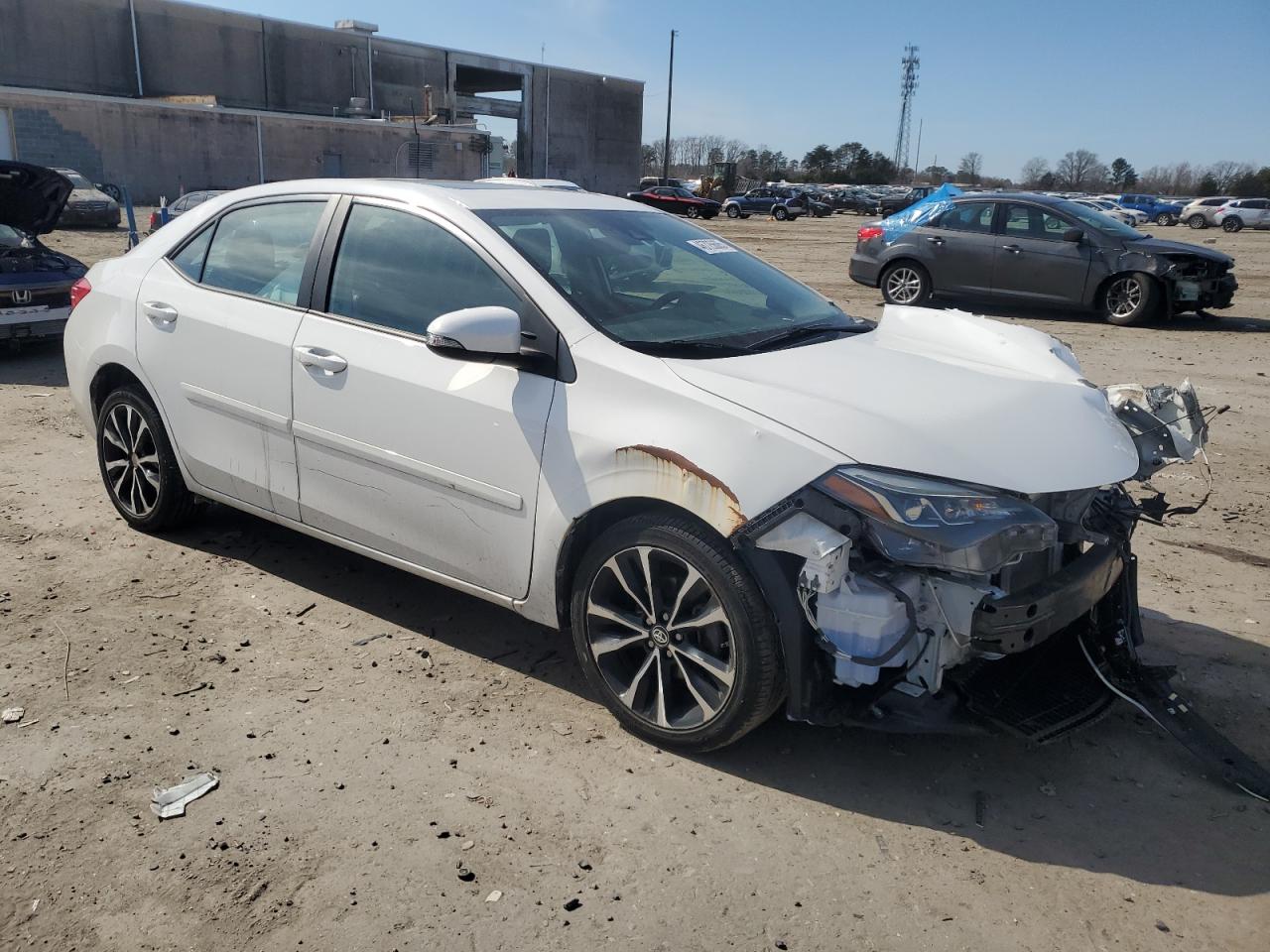 2018 Toyota Corolla VIN 2T1BURHE9JC050582 Copart auction photo, front end / side damage thumbnail 4
