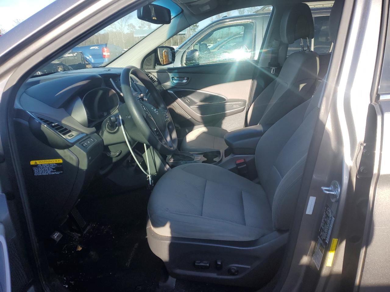 2016 Hyundai Santa Fe VIN 5XYZU3LBXGG374565 Copart auction photo, front end damage thumbnail 7