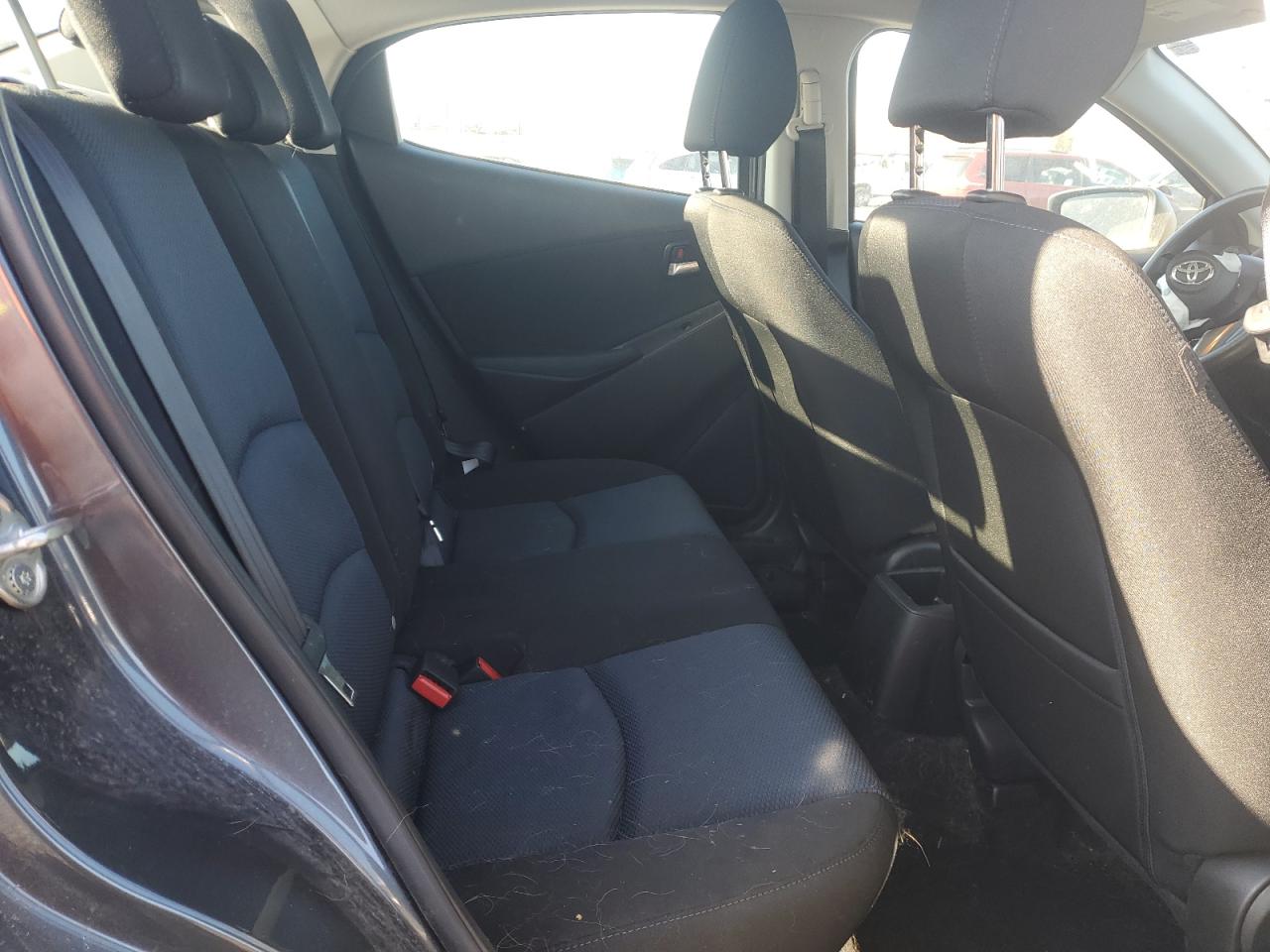 2018 Toyota Yaris VIN 3MYDLBYV1JY310607 Copart auction photo, front end / side damage thumbnail 10