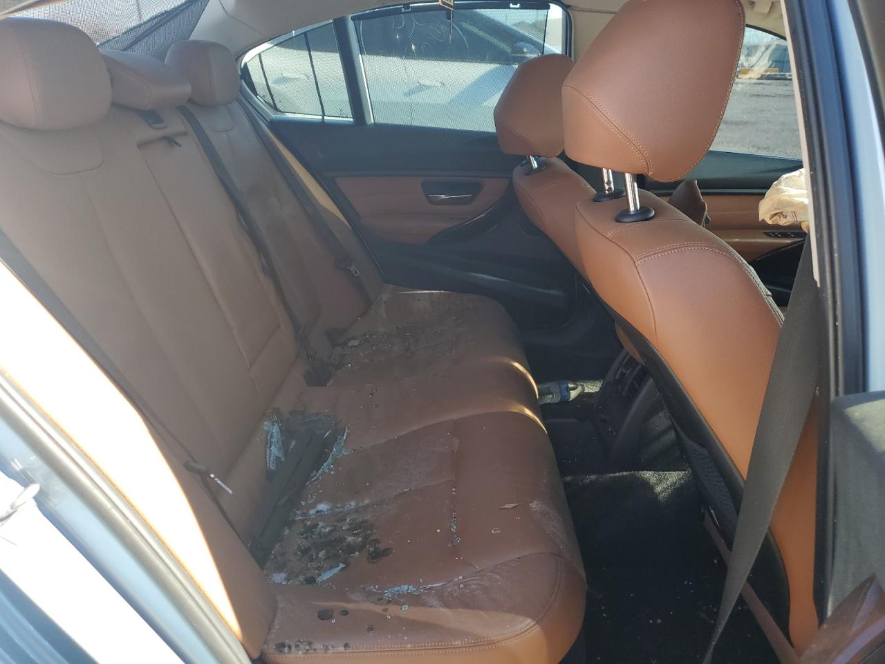 2013 BMW 3er VIN WBA3A9C50DF475654 Copart auction photo, all over damage thumbnail 10