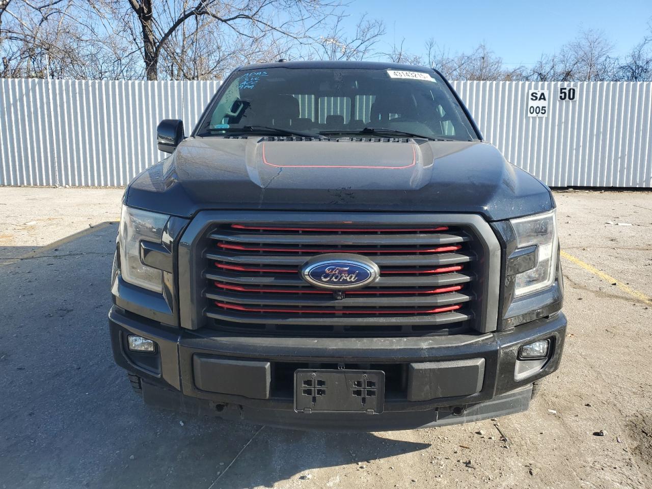 2017 Ford F-150 VIN 1FTEW1EG2HFB89257 Copart auction photo, side / rear end damage thumbnail 5