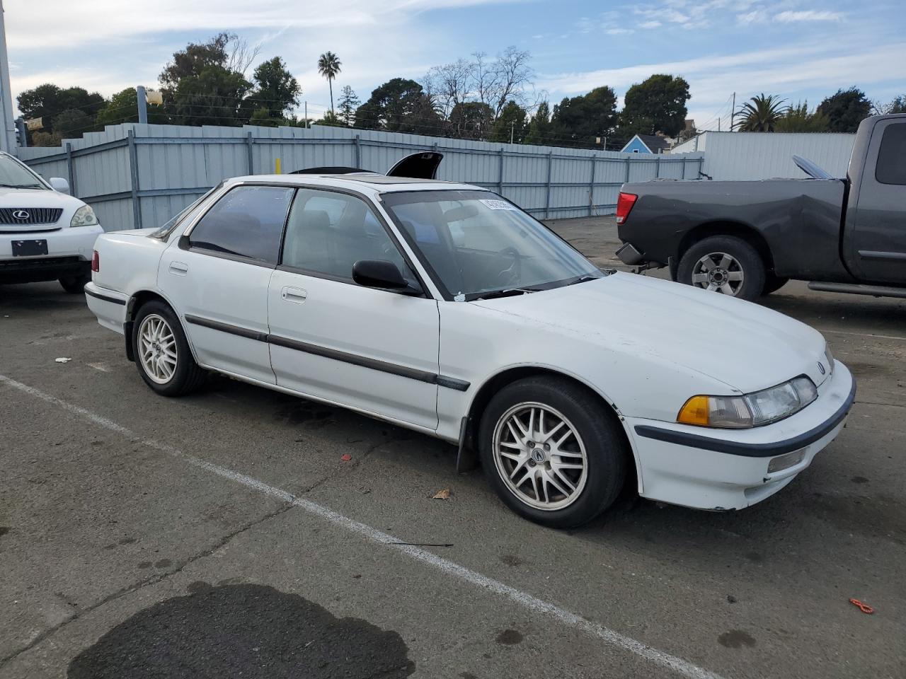 1991 Acura Integra VIN JH4DB1669MS009690 Copart auction photo, vandalism damage thumbnail 4