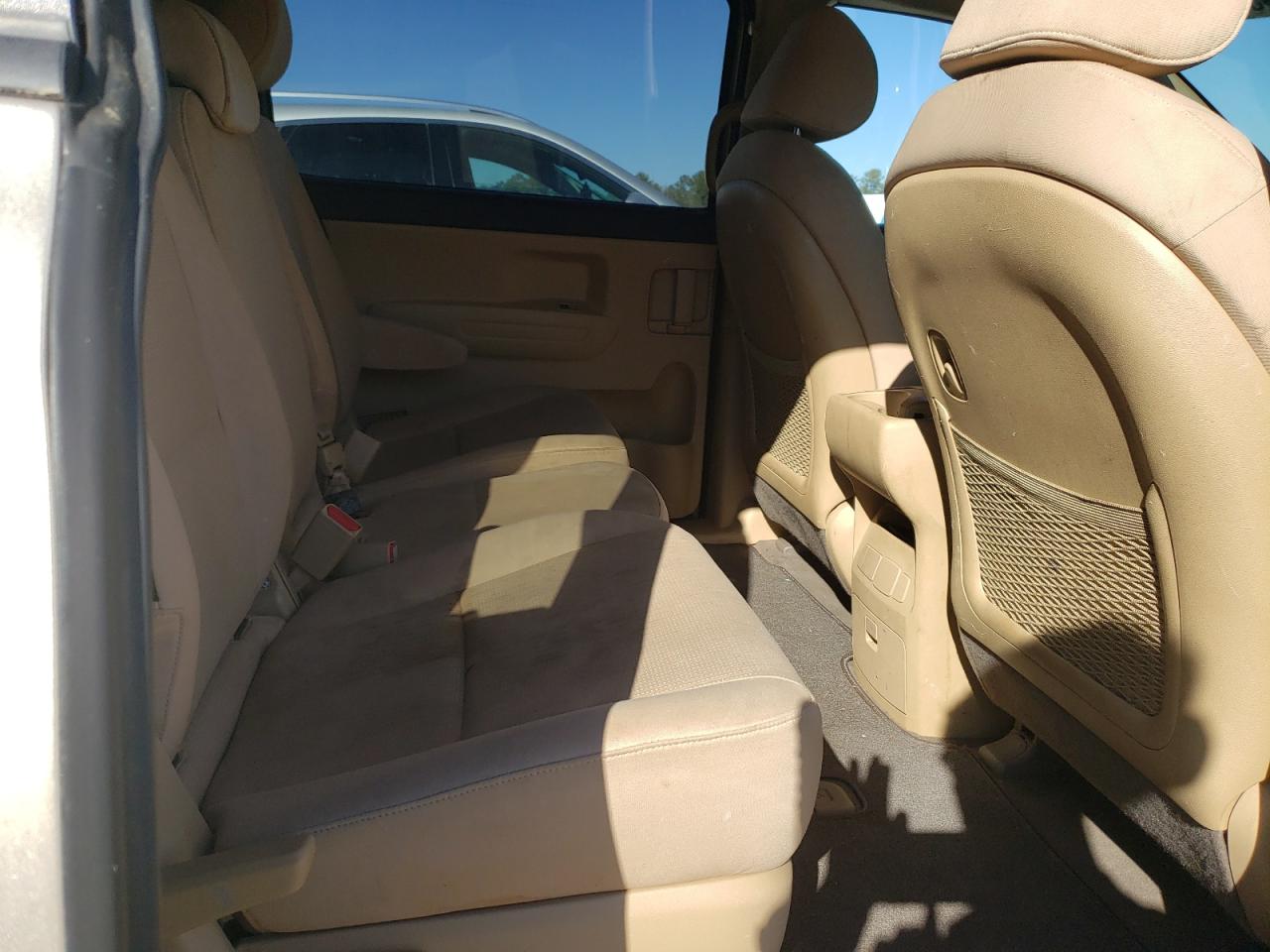 2016 KIA Sedona VIN KNDMB5C15G6087091 Copart auction photo, front end damage thumbnail 11
