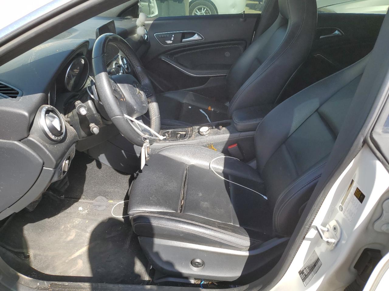 2018 Mercedes-Benz CLA-klasse VIN WDDSJ4GB4JN585633 Copart auction photo, hail / front end damage thumbnail 7