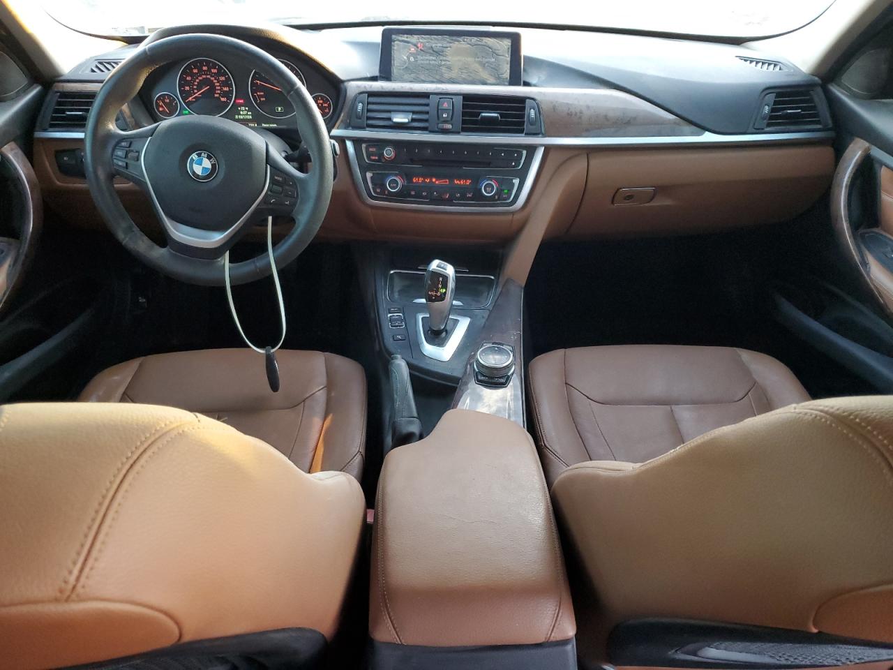 2014 BMW 3er VIN WBA3A5C58EJ464585 Copart auction photo, water/flood damage thumbnail 8