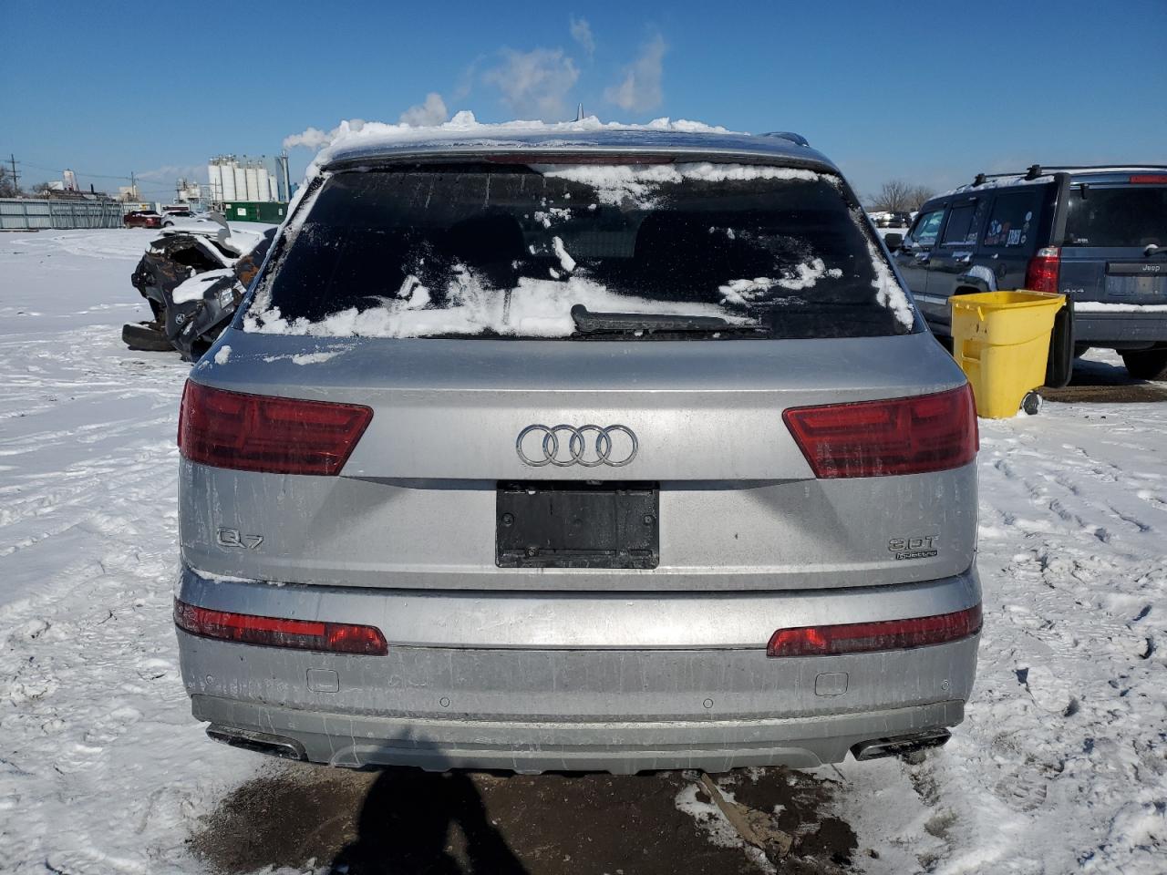 2017 Audi Q7 VIN WA1VAAF72HD026420 Copart auction photo, front end damage thumbnail 6