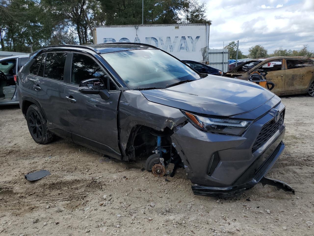 2022 Toyota RAV 4 VIN 2T3E6RFV4NW030052 Copart auction photo, front end damage thumbnail 4