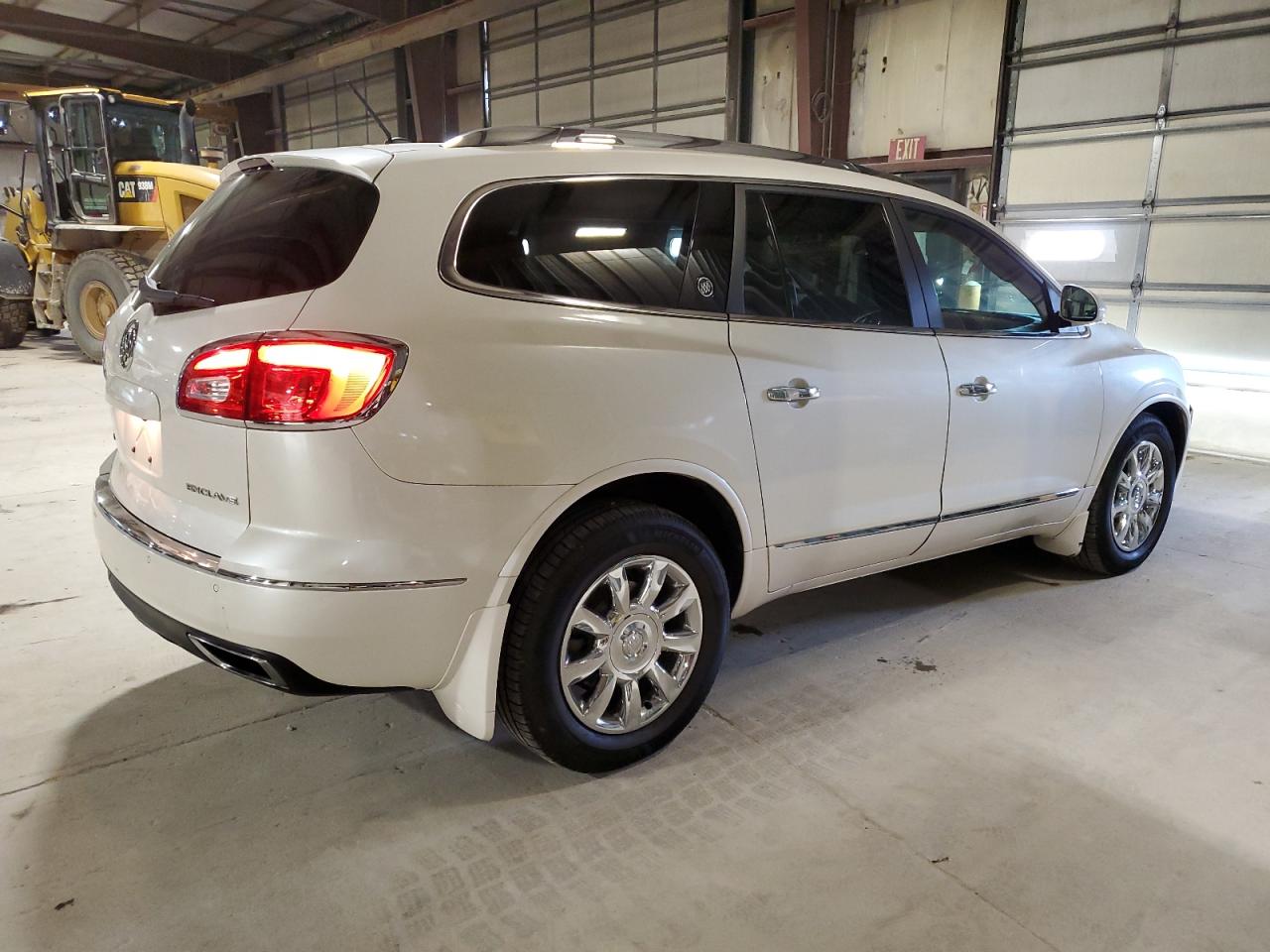 2014 Buick Enclave VIN 5GAKRBKD5EJ277742 Copart auction photo, front end / minor dent/scratches damage thumbnail 3
