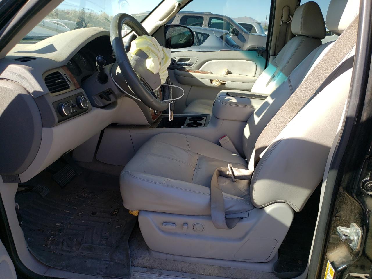 2007 Chevrolet Suburban VIN 3GNFK16347G260054 Copart auction photo, front end / rear end damage thumbnail 7