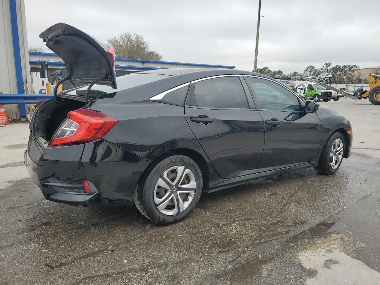 2016 Honda Civic VIN 19XFC2F52GE089491 Copart auction photo, rear end / front end damage thumbnail 3