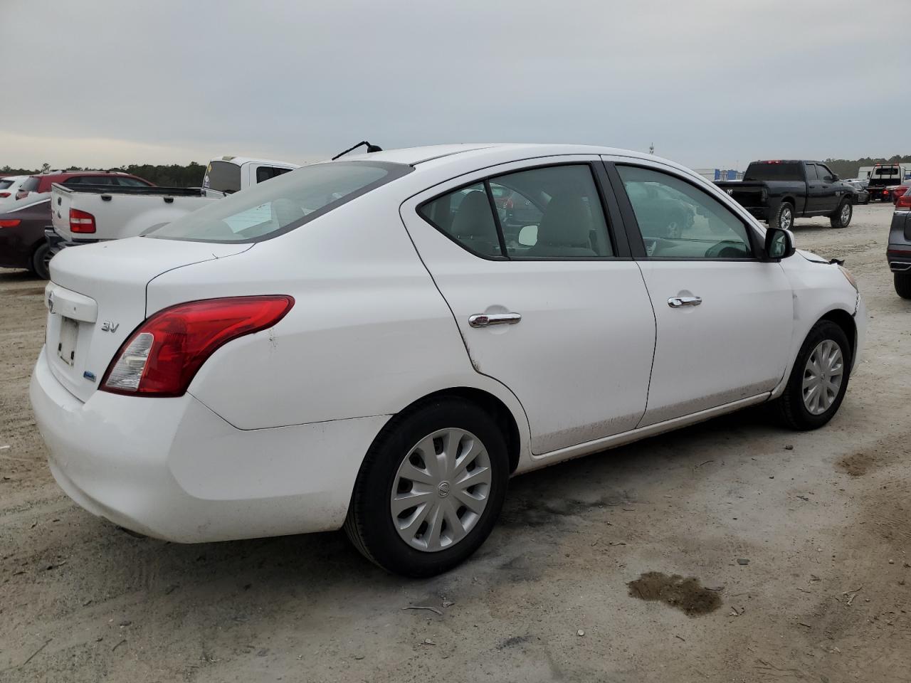 2012 Nissan Versa VIN 3N1CN7AP9CL826052 Copart auction photo, front end damage thumbnail 3