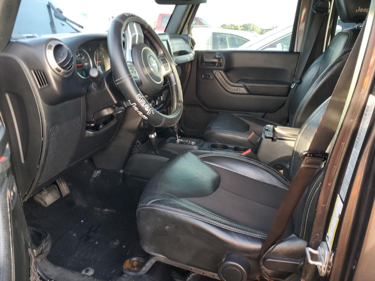 2018 Jeep Wrangler VIN 1C4HJWDG9JL867309 Copart auction photo, water/flood damage thumbnail 7