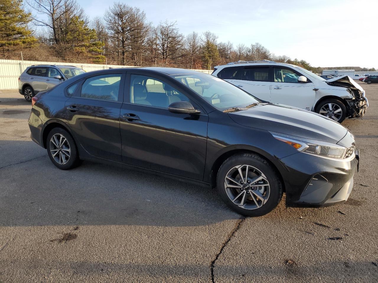 2024 KIA Forte VIN 3KPF24AD6RE744820 Copart auction photo, side / front end damage thumbnail 4
