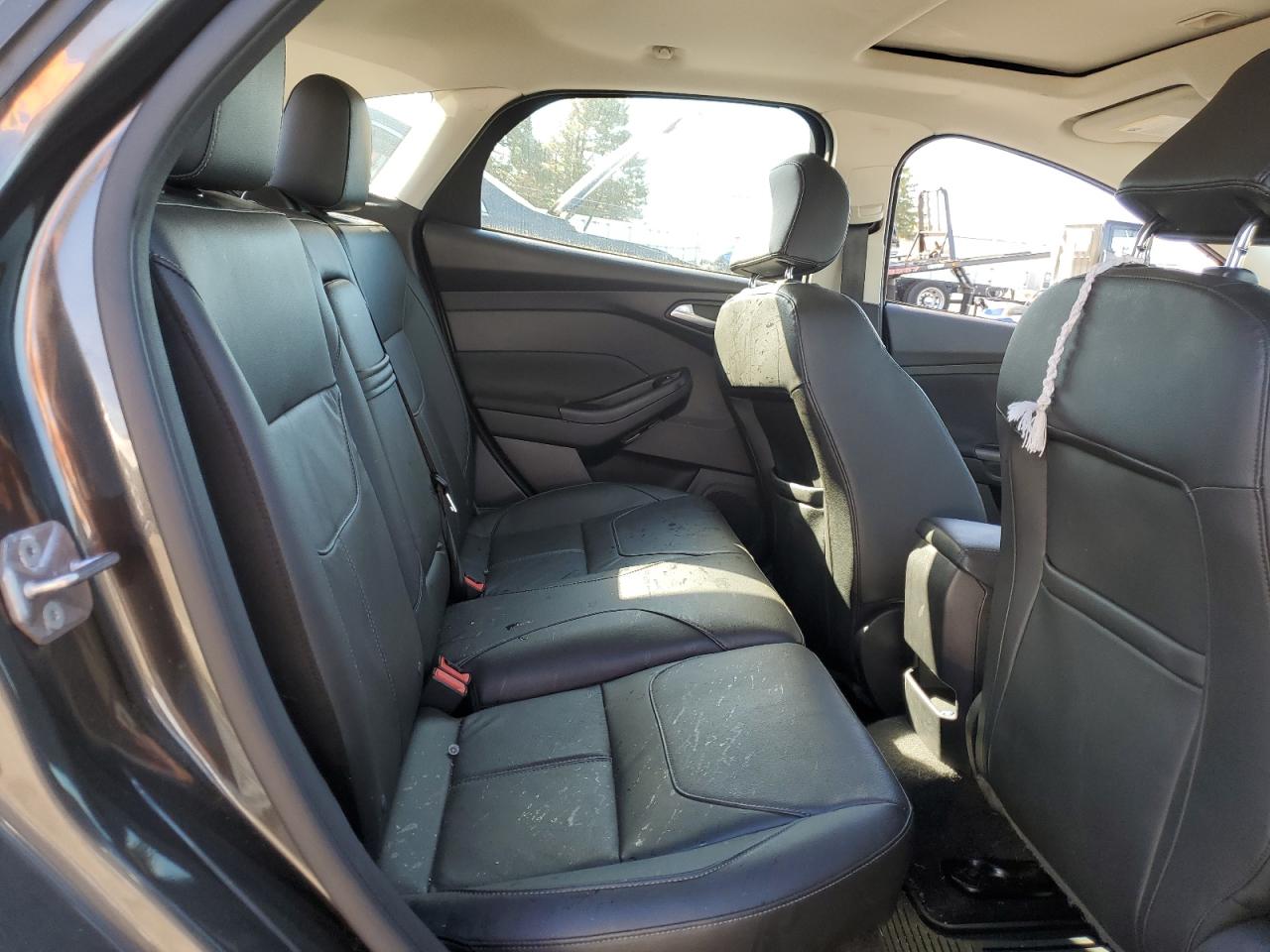 2015 Ford Focus VIN 1FADP3K26FL280534 Copart auction photo, rear end damage thumbnail 10