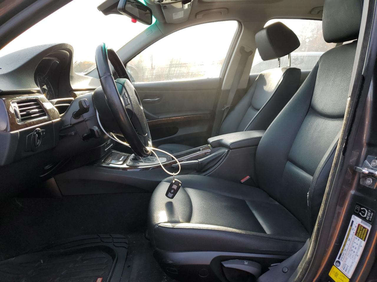2007 BMW 3er VIN WBAVC73587KP30814 Copart auction photo, front end damage thumbnail 7