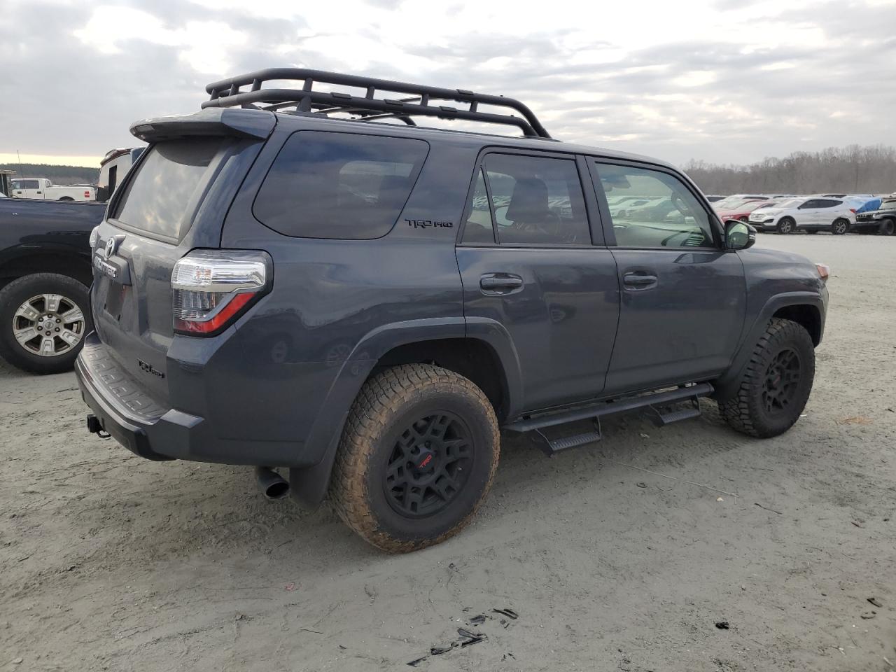 2024 Toyota 4Runner VIN JTELU5JR2R6271935 Copart auction photo, front end damage thumbnail 3
