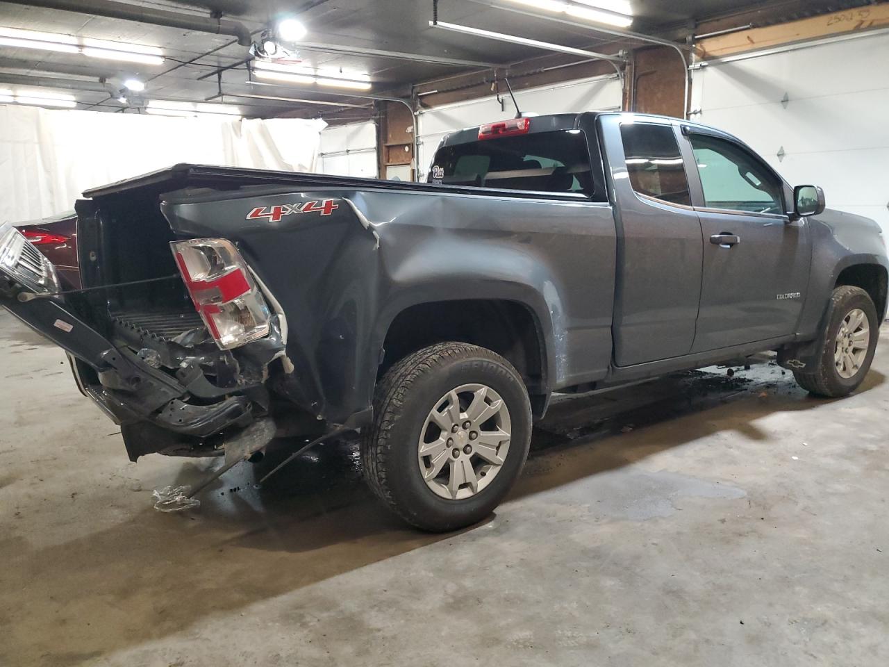 2015 Chevrolet Colorado VIN 1GCHTBEAXF1160333 Copart auction photo, rear end / side damage thumbnail 3