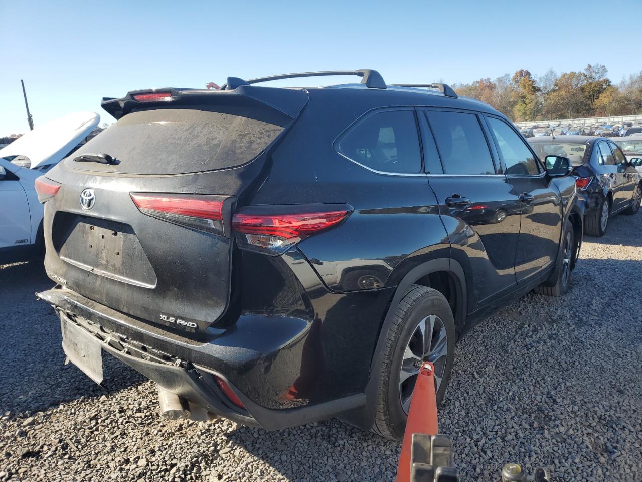 2020 Toyota Highlander VIN 5TDHZRBH0LS522306 Copart auction photo, front end / rear end damage thumbnail 3