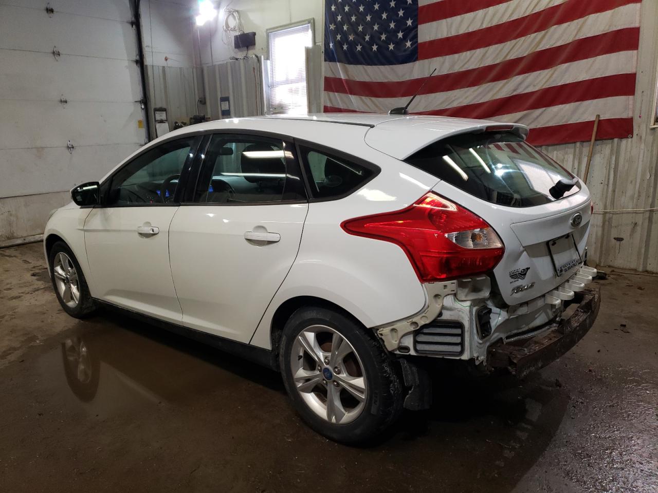 2013 Ford Focus VIN 1FADP3K29DL215691 Copart auction photo, rear end / minor dent/scratches damage thumbnail 2