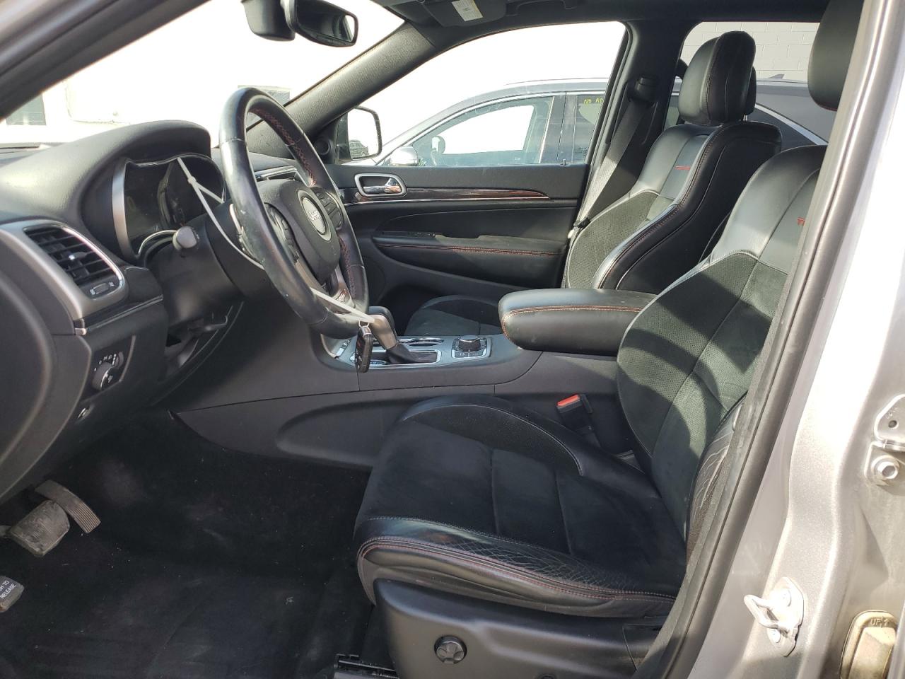 2017 Jeep Grand Cherokee VIN 1C4RJFLT1HC765192 Copart auction photo, rear end damage thumbnail 7