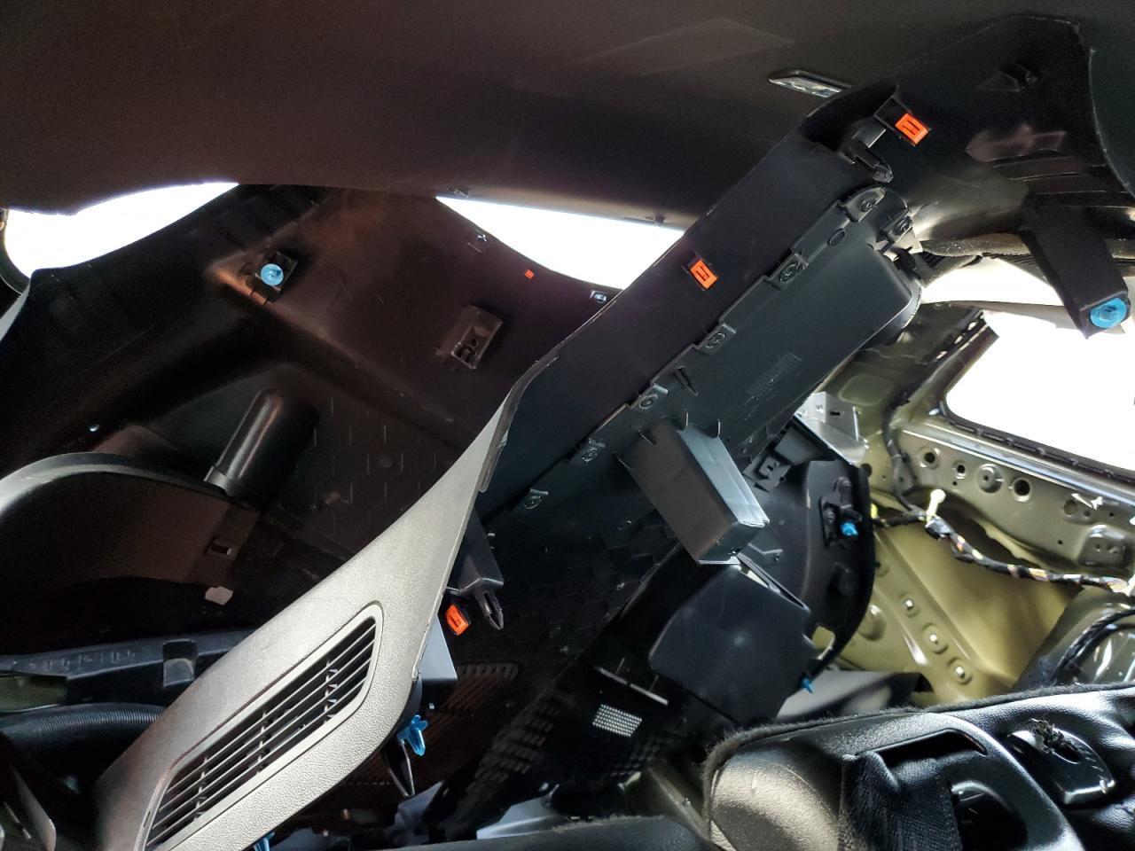 2021 Ford Explorer VIN 1FM5K8AB7MGC33204 Copart auction photo, all over damage thumbnail 13