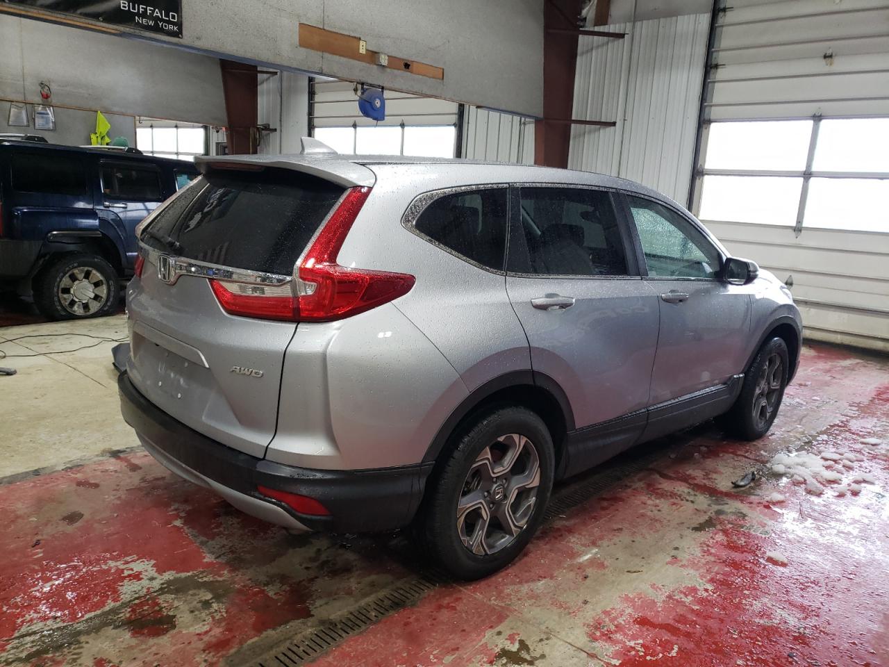 2018 Honda CR-V VIN 7FARW2H8XJE068941 Copart auction photo, front end damage thumbnail 3