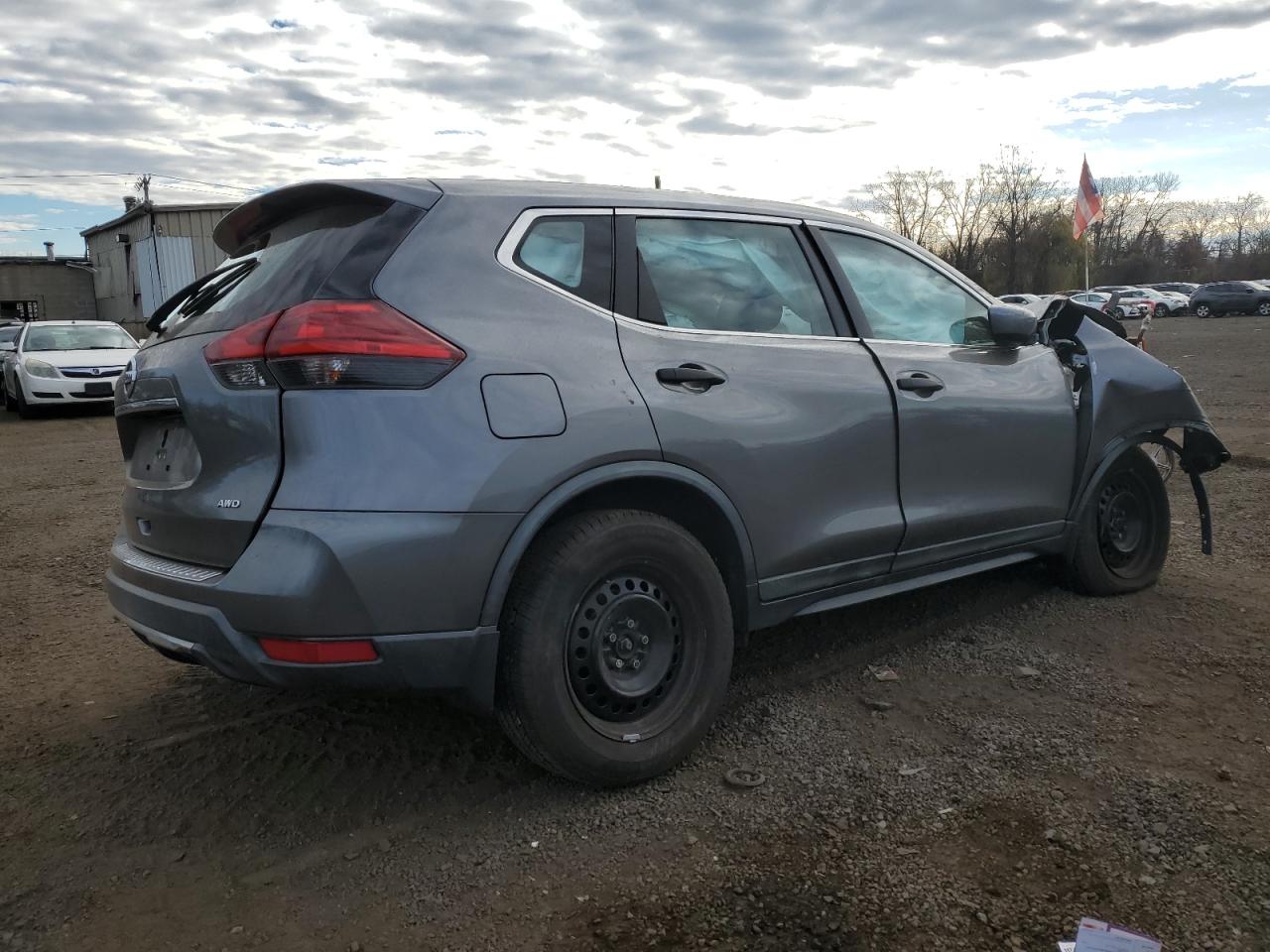 2017 Nissan Rogue VIN KNMAT2MV2HP604097 Copart auction photo, front end / side damage thumbnail 3