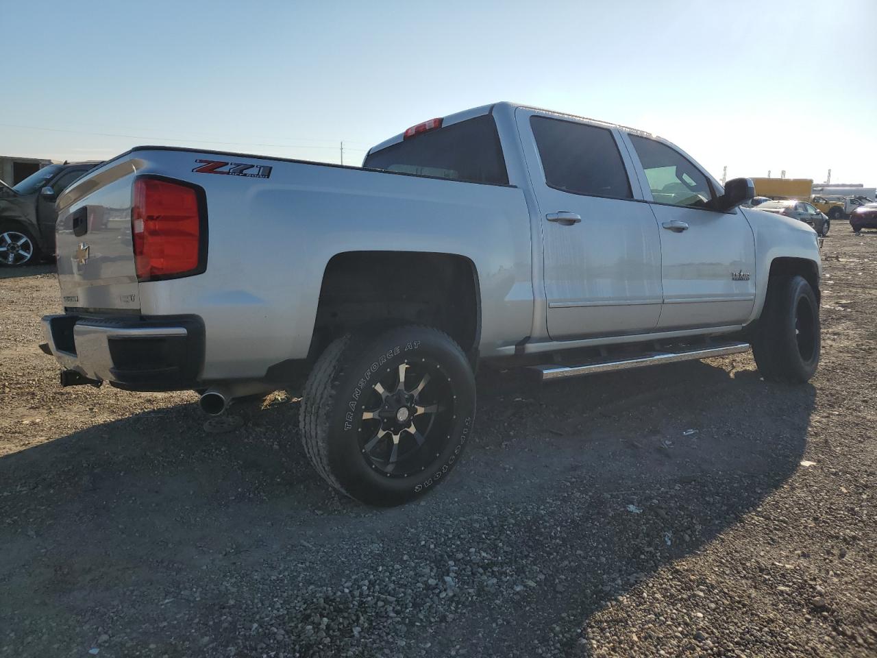 2018 Chevrolet Silverado VIN 3GCUKREC2JG363545 Copart auction photo, front end / undercarriage damage thumbnail 3