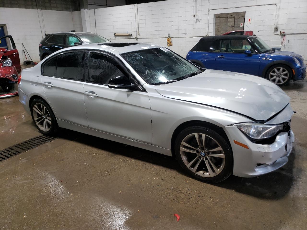 2015 BMW 3er VIN WBA3B3C54FF545931 Copart auction photo, front end damage thumbnail 4