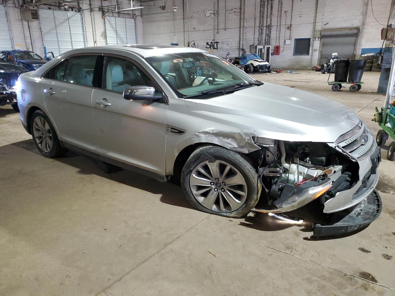 2010 Ford Taurus VIN 1FAHP2FW0AG118960 Copart auction photo, front end damage thumbnail 4