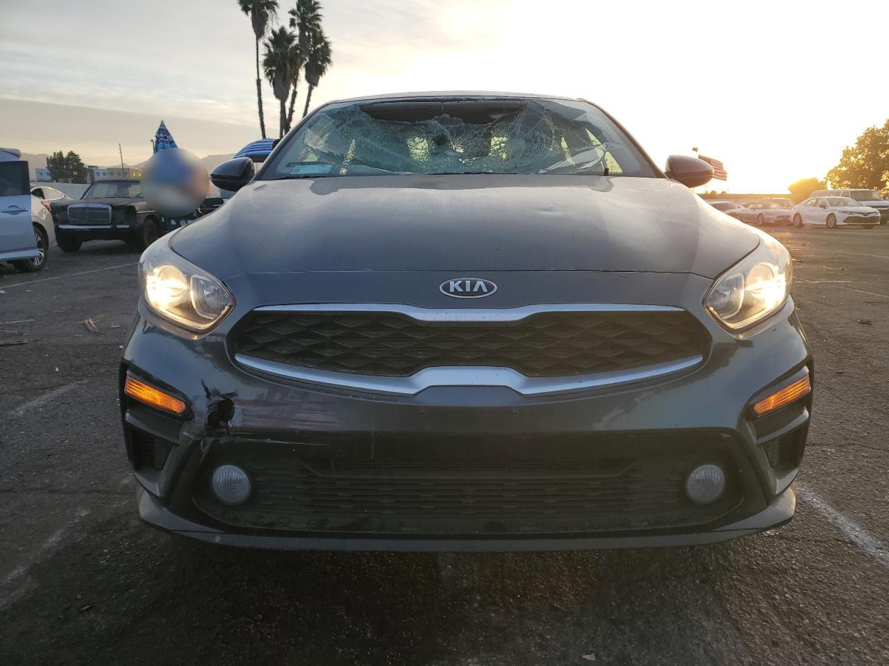 2020 KIA Forte VIN 3KPF24AD3LE200699 Copart auction photo, vandalism / front end damage thumbnail 5