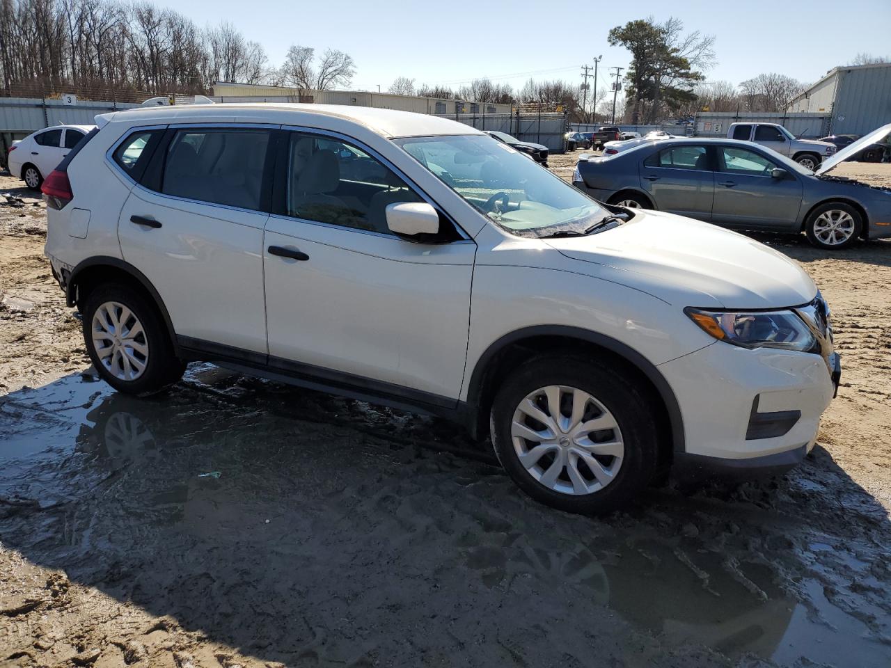 2017 Nissan Rogue VIN 5N1AT2MV5HC733812 Copart auction photo, rear end damage thumbnail 4