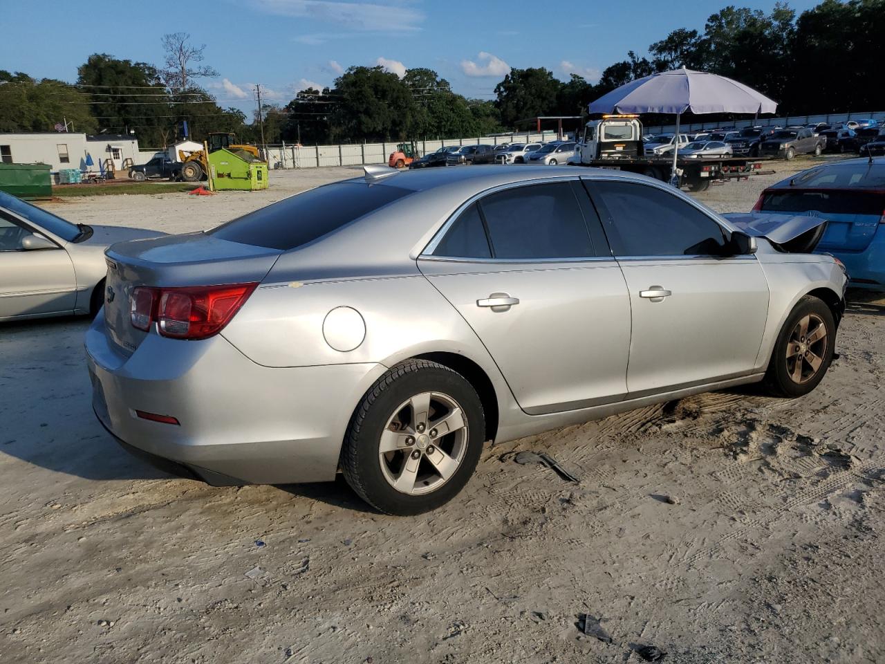 2015 Chevrolet Malibu VIN 1G11C5SL9FU110555 Copart auction photo, front end / minor dent/scratches damage thumbnail 3