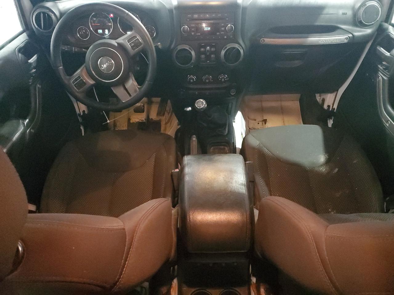 2016 Jeep Wrangler VIN 1C4BJWDG4GL136818 Copart auction photo, side damage thumbnail 8