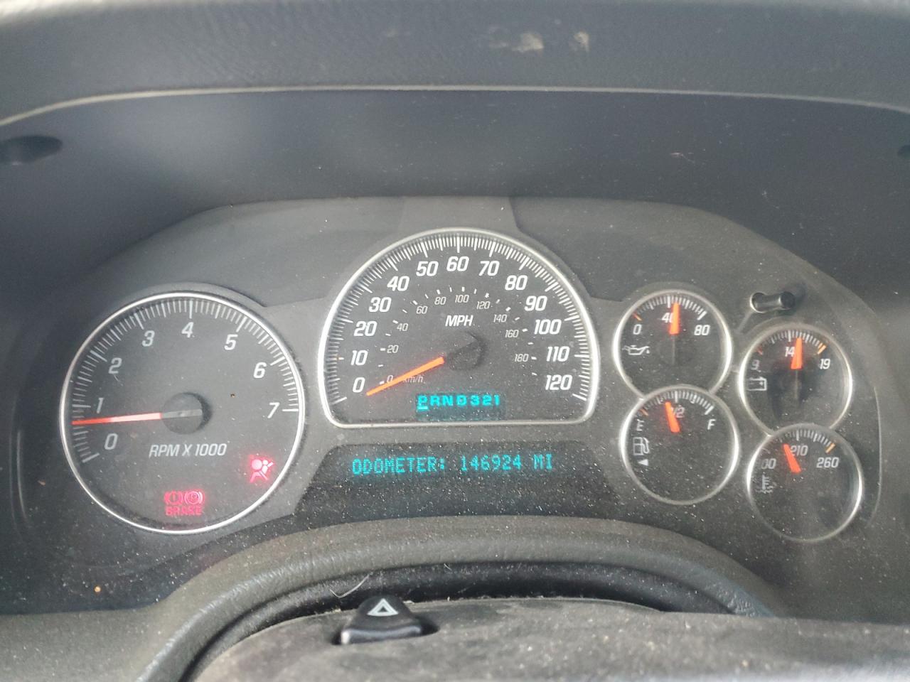 2002 GMC Envoy VIN 1GKDT13S422468756 Copart auction photo, rear end damage thumbnail 9