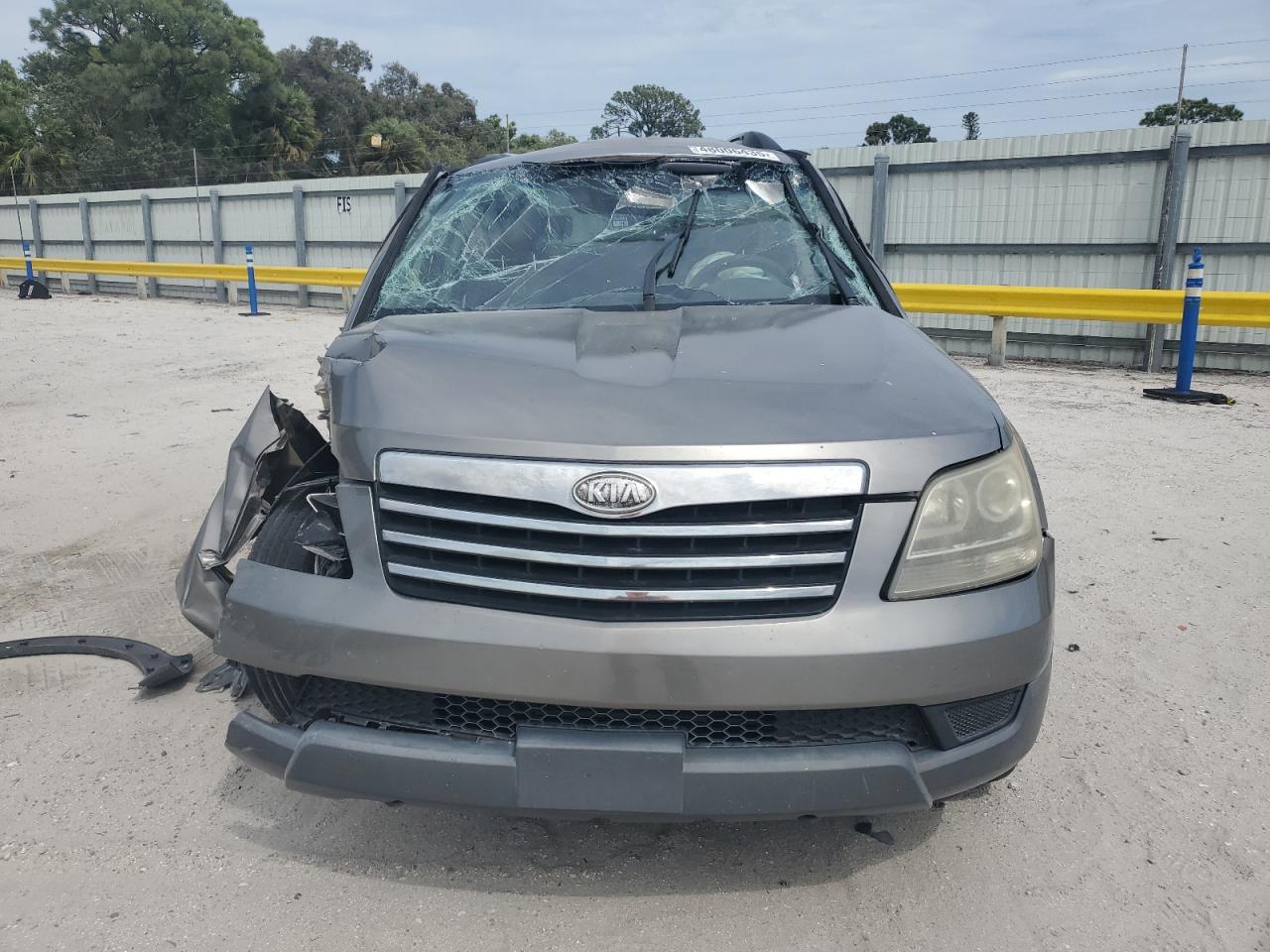 2009 KIA Mohave (borrego) VIN KNDJJ741695014983 Copart auction photo, all over damage thumbnail 5