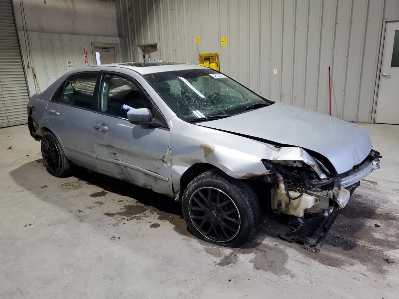 2005 Honda Accord VIN 1HGCM56795A093980 Copart auction photo, all over damage thumbnail 4