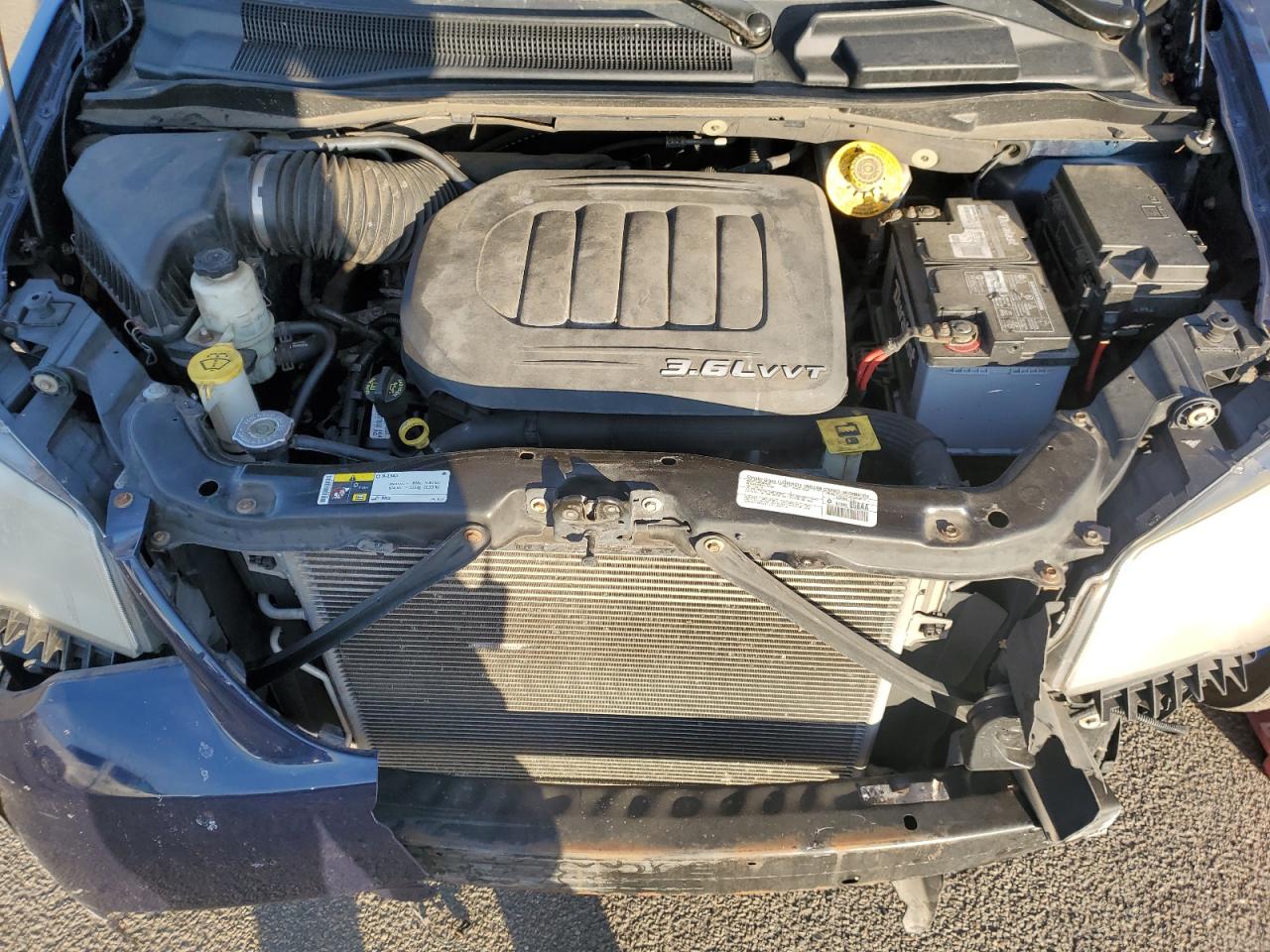 2014 Chrysler Town & Country VIN 2C4RC1BG3ER412652 Copart auction photo, front end / side damage thumbnail 14