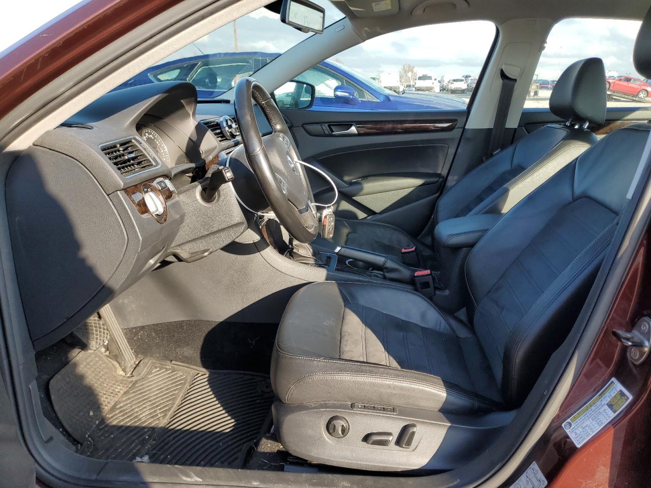 2014 Volkswagen Passat VIN 1VWCN7A31EC043247 Copart auction photo, front end / mechanical damage thumbnail 7