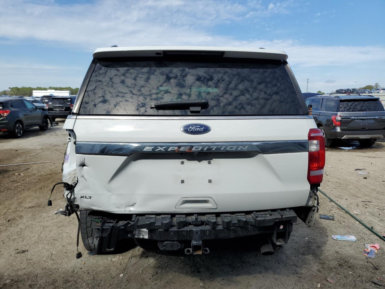 2021 Ford Expedition VIN 1FMJU1JT1MEA32242 Copart auction photo, rear end damage thumbnail 6