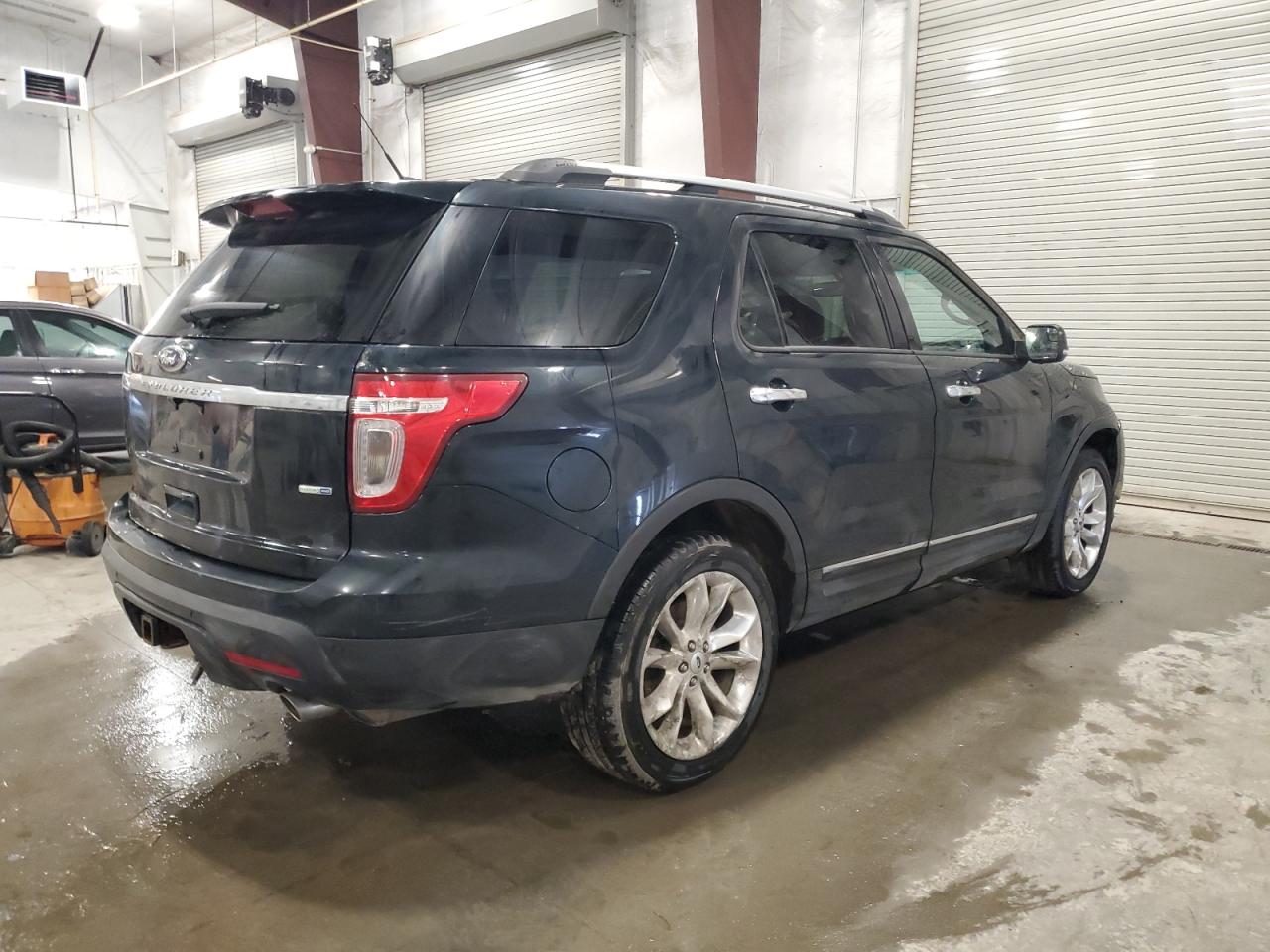 2014 Ford Explorer VIN 1FM5K8D83EGC07166 Copart auction photo, front end damage thumbnail 3