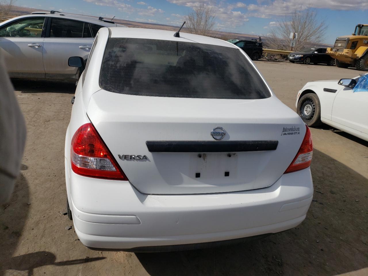 2011 Nissan Versa VIN 3N1CC1AP6BL371386 Copart auction photo, minor dent/scratches damage thumbnail 6